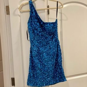 Gorgeous Sherri Hill blue sequined dress!